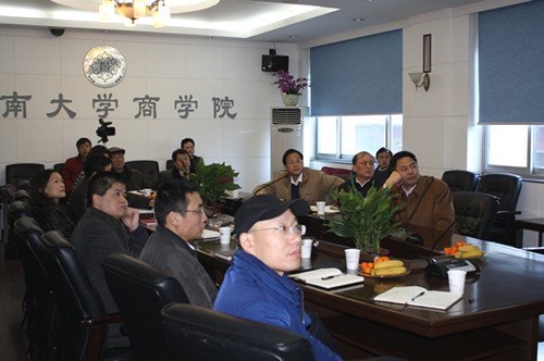 张尧学校长到商学院和法学院调研