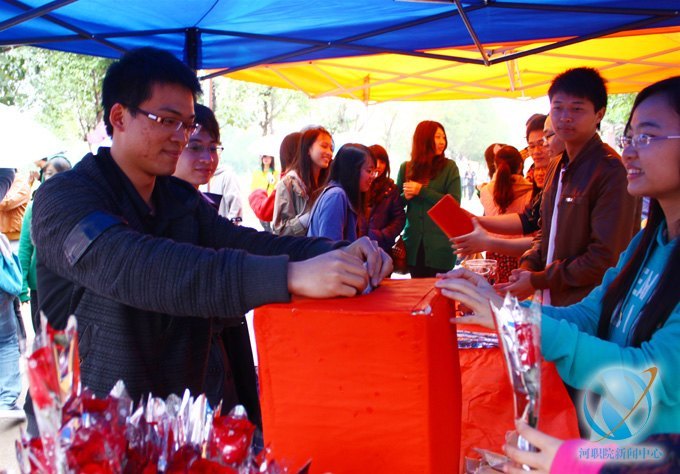 雷锋月系列报道四:让雷锋月充满“雷锋味”