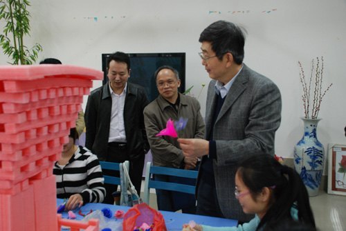 �����������������鵽����ʦ��ѧԺ����