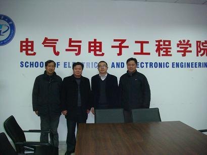 电气学院蓝电科技创新中心杰出校友代表返校交流