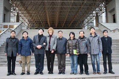 ����ѧԺ��Ү³��ѧѧ�߽���ѧ������