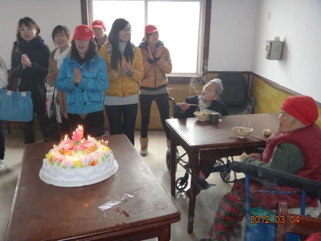 弘扬雷锋精神 传承中华美德