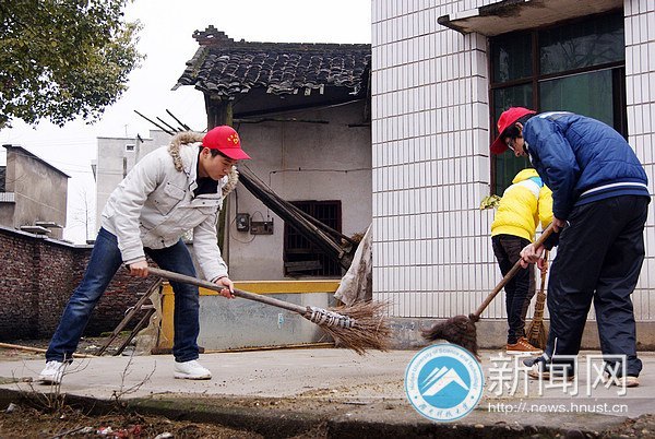 爱驻夕阳 让“空巢”不再孤独