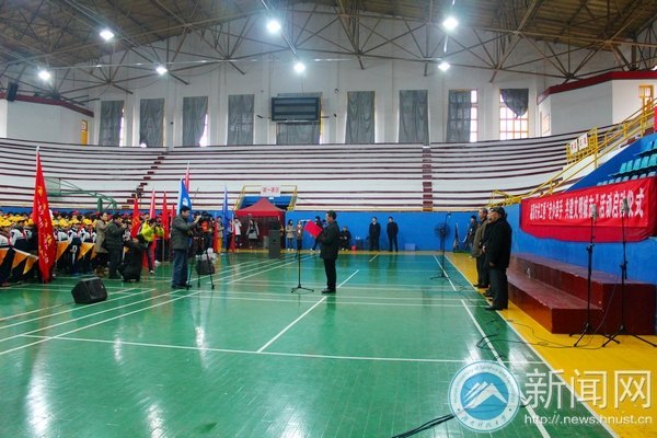 湖南科技大学志愿者参加“老少牵手共建文明城市”主题活动启动仪式