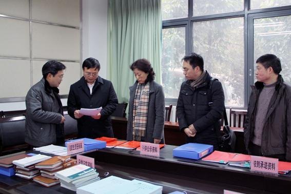 市委教育工委督查组来校检查指导创先争优工作