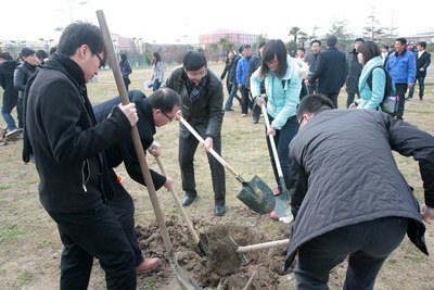 �Ϻ�����ѧԺ���е�ʮһ�조�ɳ�˼Դ ��ҵ˼������������������ʽ