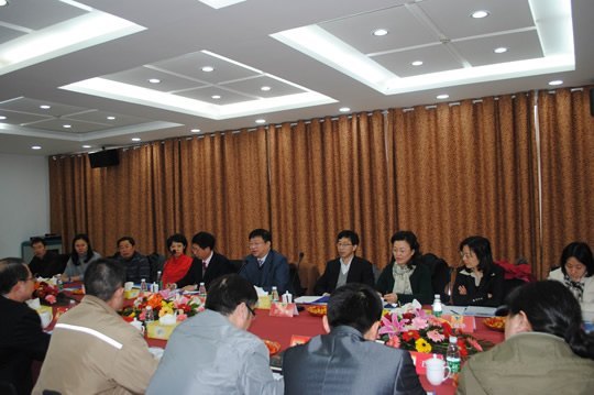 东华大学与江苏悦达家纺有限公司签署校企全面合作战略协议