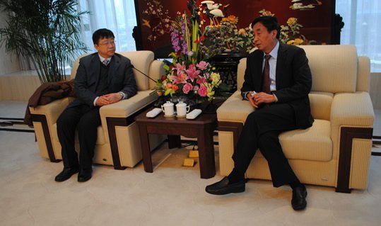 东华大学与江苏悦达家纺有限公司签署校企全面合作战略协议