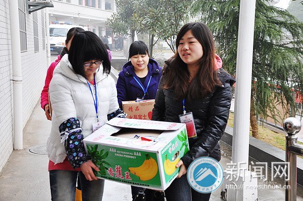 关爱孤寡老人 将爱进行到底