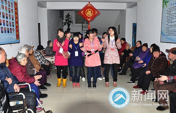 关爱孤寡老人 将爱进行到底