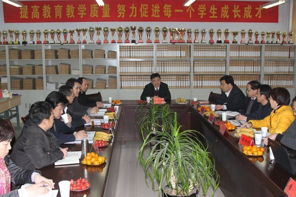 潍坊学院节约型校园现场办公会举行