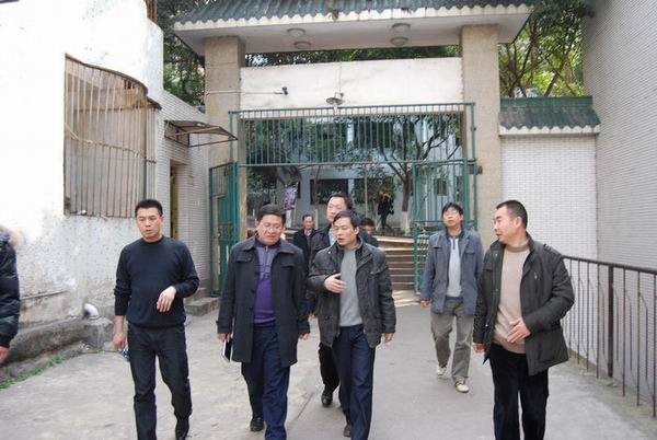 市教委安全稳定督查小组到重庆三峡学院检查指导安稳工作