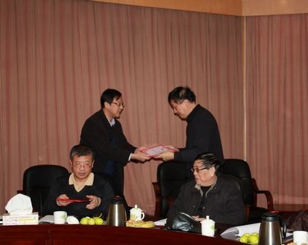 信息化建设委员会专家组:有序规划,建设“数字中南”