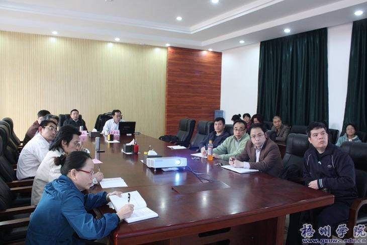 �������θߵ�ר��ѧУ����½��ڵ�У�������ҽ�ѧ�ɹ������걨���鱨���