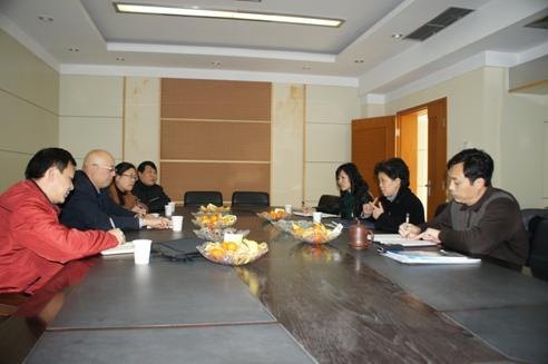 四川外语学院一行来重庆工商大学交流