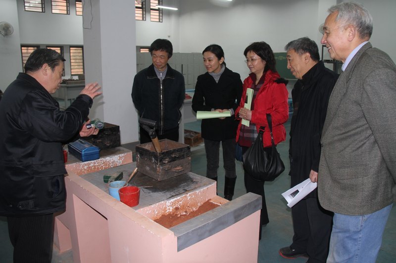 湖北省人民政府学位委员会办公室副主任胡静来访华中科技大学文华学院
