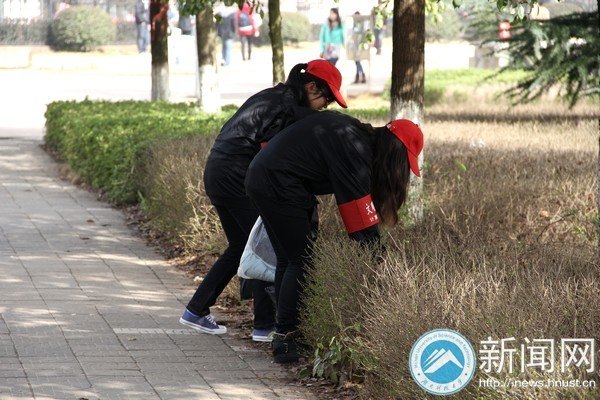 文明校园行 学习雷锋不止步