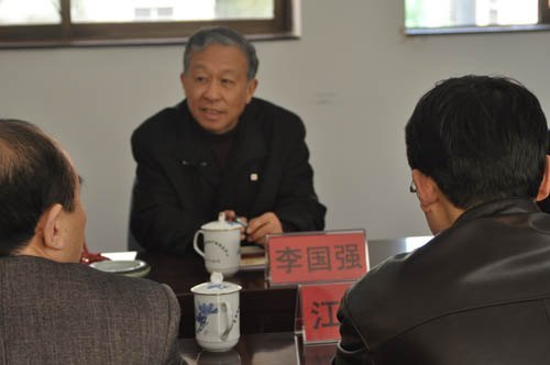 江西省科技厅原厅长李国强来景德镇陶瓷学院调研指导