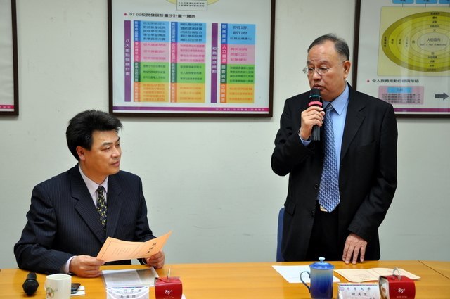 马国防书记再访中原大学推进两校合作