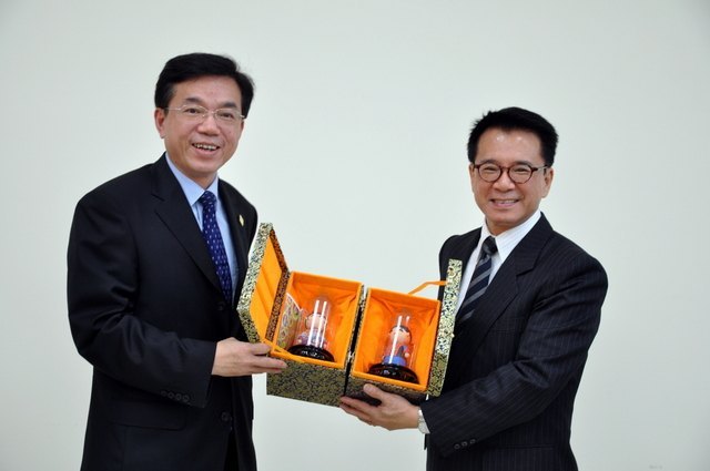 �����������˱�Ԫ�г���̨�η��й��Ƽ���ѧ����������ѧԺѧ��