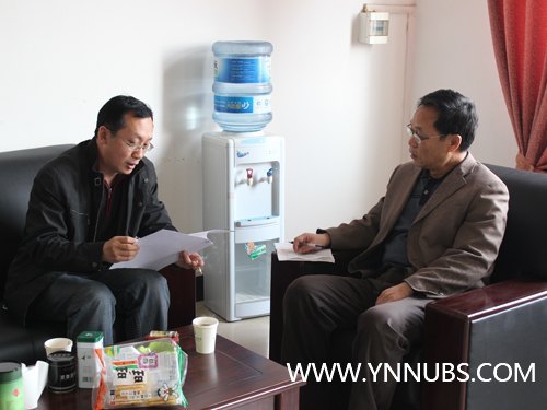 书记走基层:章秉纯书记深入经济学院调研