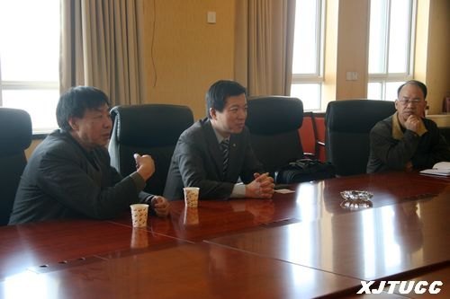 日本昴大原自动车大学校日本语教务部部长中马东明访问西安交通大学城市学院