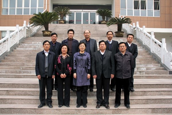 郑州市教育局毛杰局长等领导到郑州职业技术学院调研