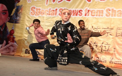 �Ϻ�����Ժ�붫����ѧ��ѧ����������������ͼ��