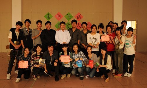 ����ϵ���С���������·��ʳ��������ʳ���մ���