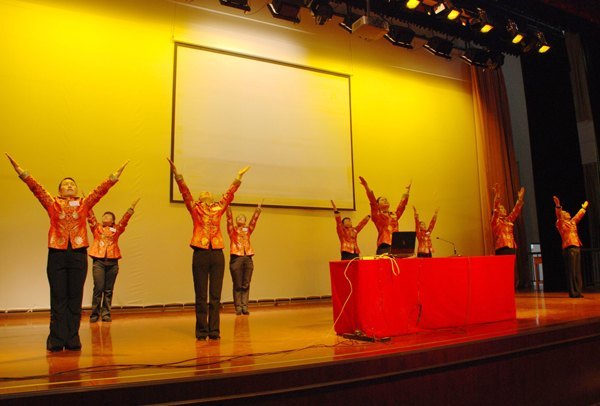 ���ƽ����۴��ڻ��л��Ļ������������Ϋ��ѧԺ����