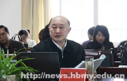 胡茂成在法学院进行学术讲座