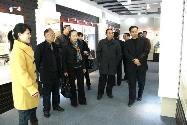 ֣�ݽ�ְͨҵѧԺ��֣��ְҵ����ѧԺ���콻��