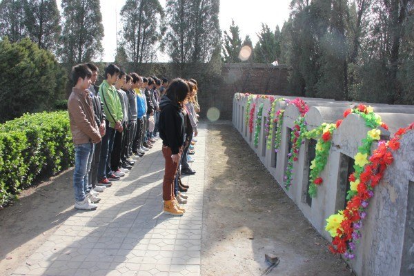 �廳����  ���а�˼