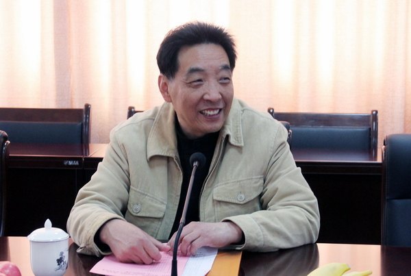 ��ί��У����Э�ȵ�λ�쵼��֣��ְҵ����ѧԺ����