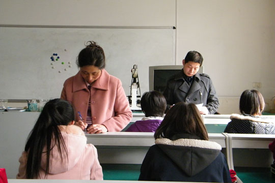 ����ѧԺѧ�����ܴ���ʵ��������ֳ����ɹ��ٰ�