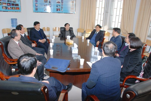 潍坊学院举行选派“第一书记”赴聊城驻村帮包欢送仪式