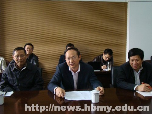 戴小明率团赴四川大学交流访问