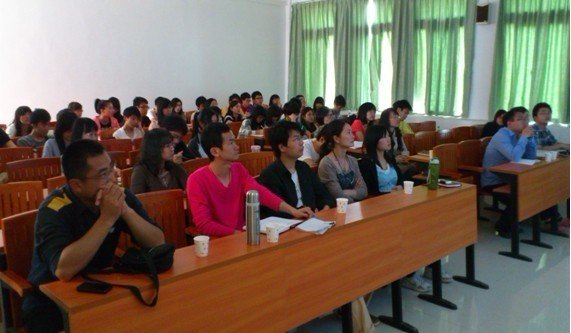 中山大学新华学院开展心理危机“三预”机制专题培训