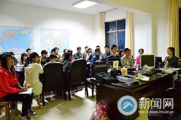 第一届“走进国旗班,共爱一个家”爱国主义活动正式启动