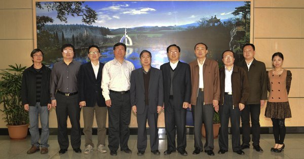 省编办周家新副主任一行莅临金陵学院调研指导