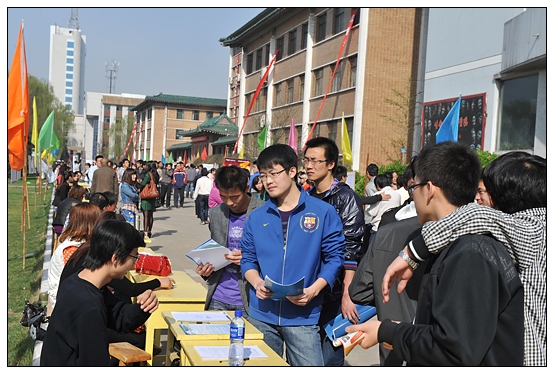 ѧԺٿ2012괺ѧҵǢ̸