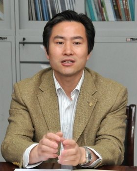 听情况 解难题 促发展——省教育厅副厅长朱卫国来常州工学院调研