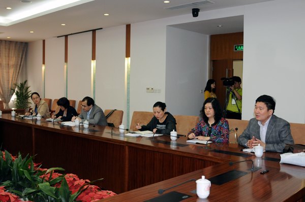 Ӧù˾Ҧϲ˫˾һϾѧԺ