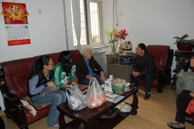 北京林业大学大学生关心帮扶离退休同志