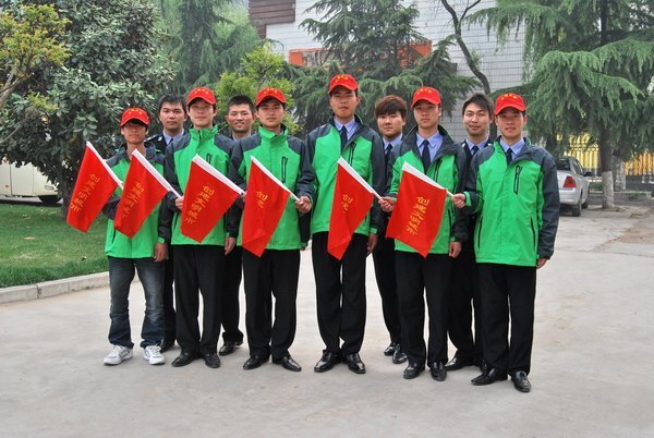 荥阳市公安局交警大队到郑州职业技术学院培训交通志愿者