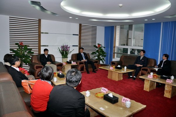 ̨ǿǿ   ʦòƽ--ǻѧԺڿε̨