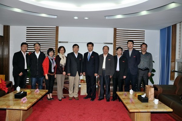 ̨ǿǿ   ʦòƽ--ǻѧԺڿε̨