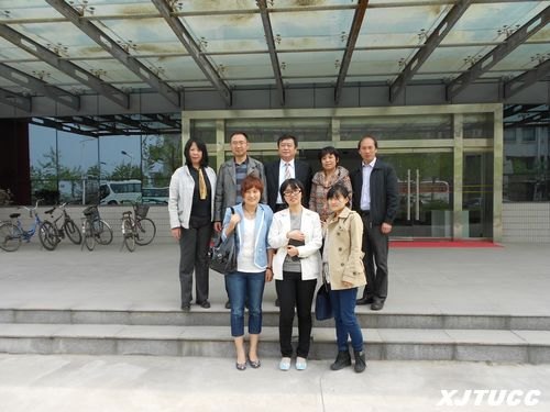 教育部高职高专英语类专业教学指导委员会专家来西安交大城市学院交流访问