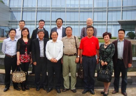 徐建军副书记访问深圳校友企业