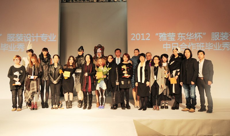 优秀合作办学项目 给学生一个世界舞台——东华大学中日班学生服装秀庆“十年合作成果”(图)